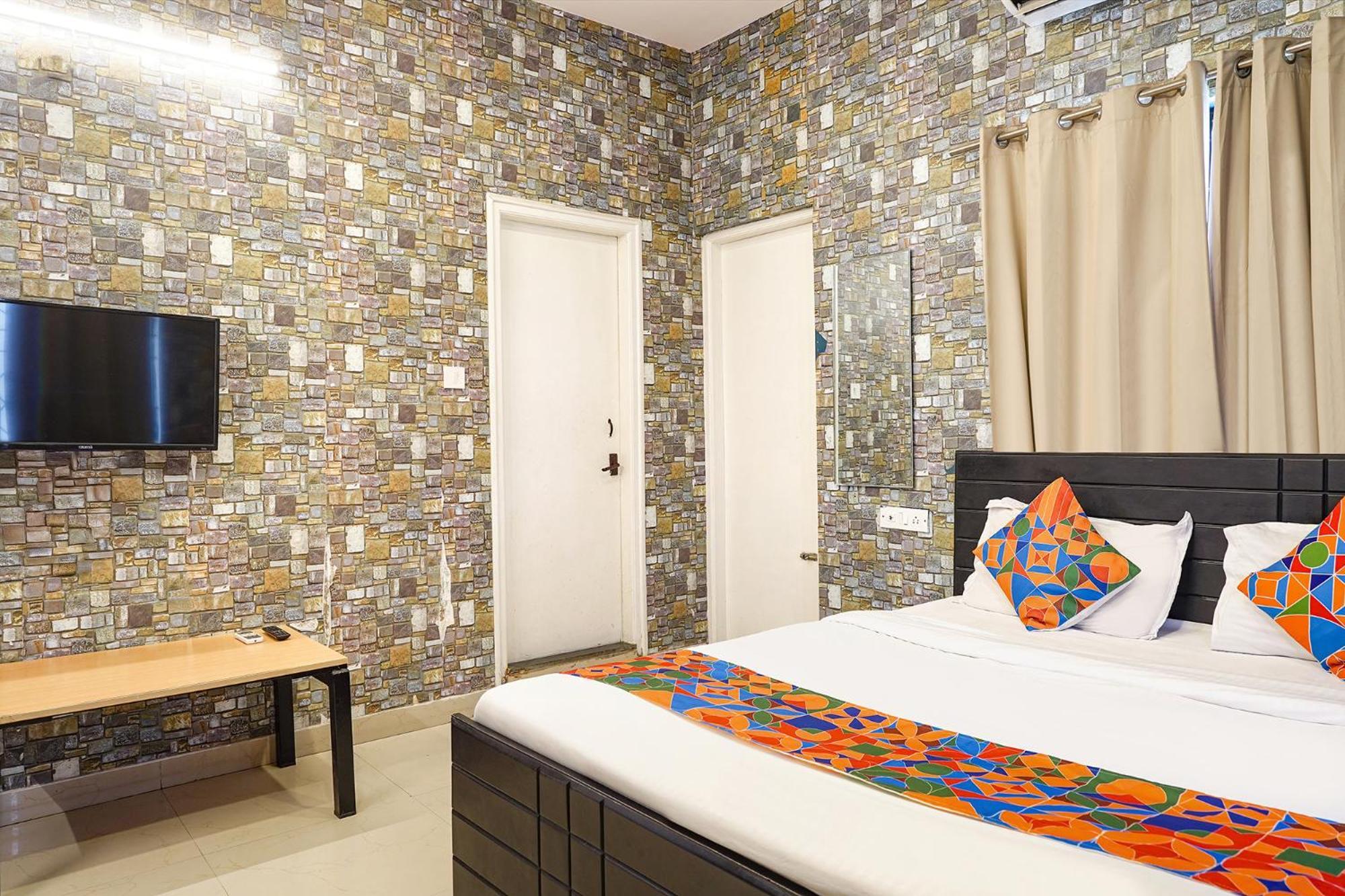 Fabexpress Kings Suites I Bangalore Eksteriør bilde